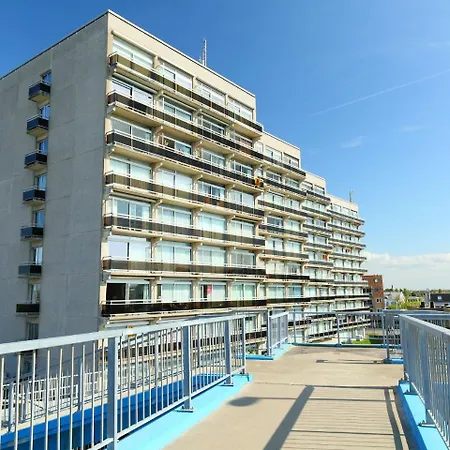 Studio Met Garage * Bredene